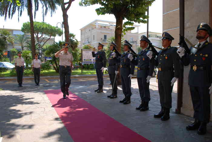 guardia-di-finanza,-visita-comandante-lazio.JPG